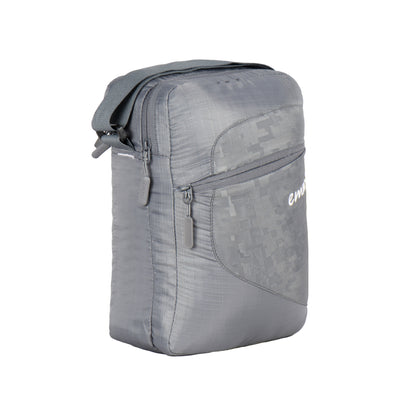AVEO 8 L MESSENGER BAG